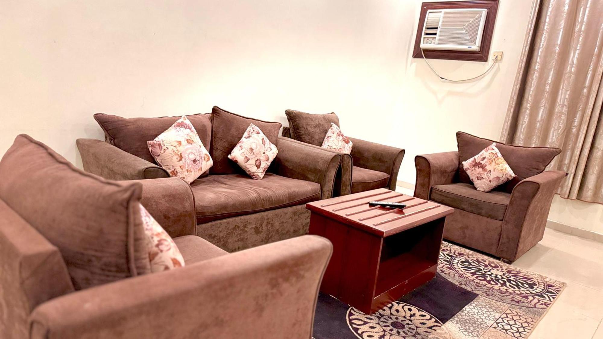 بيت الصالح للضيافة Apartemen Medina